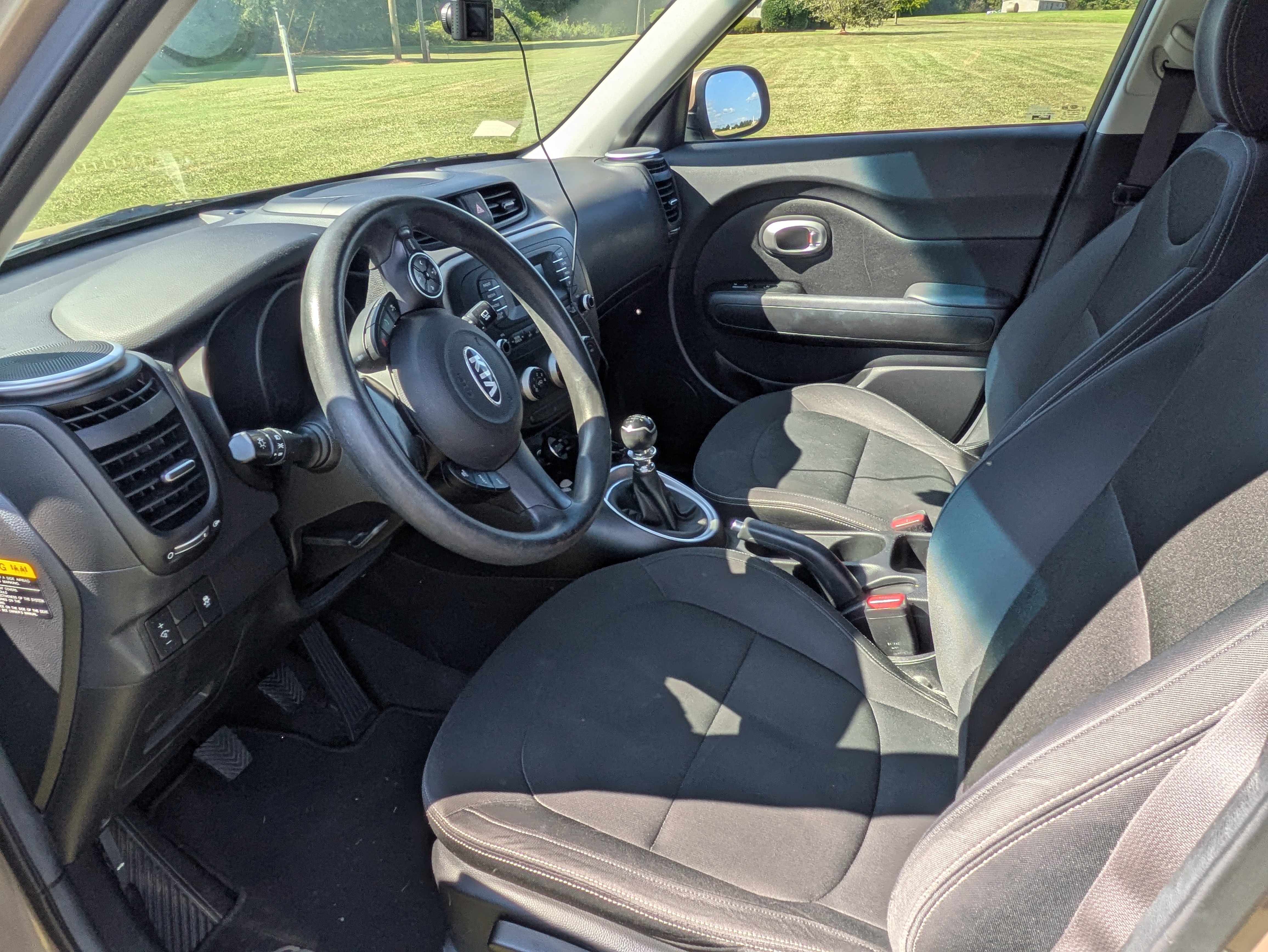 Kia Soul front angle view