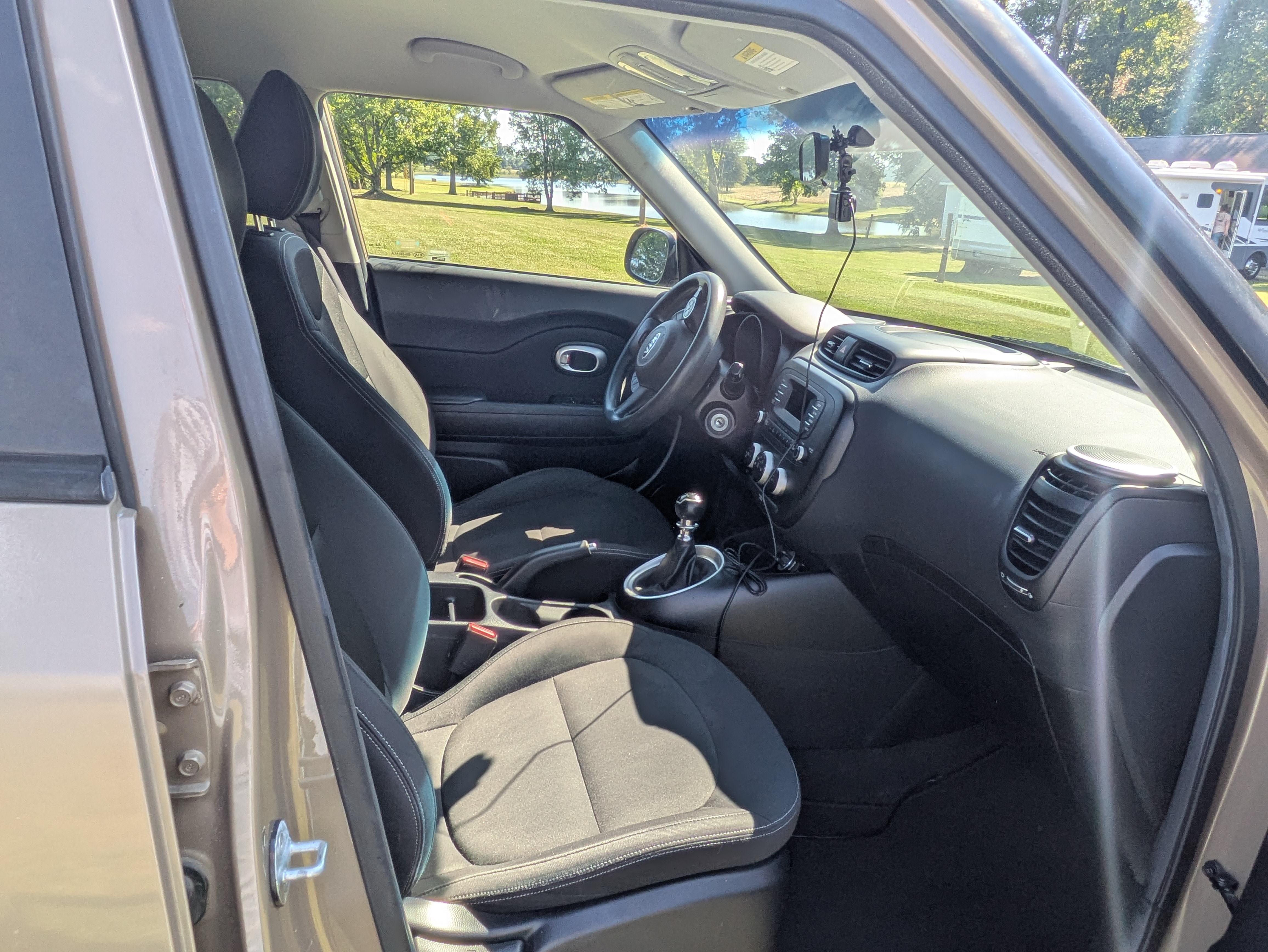 Kia Soul passenger door interior