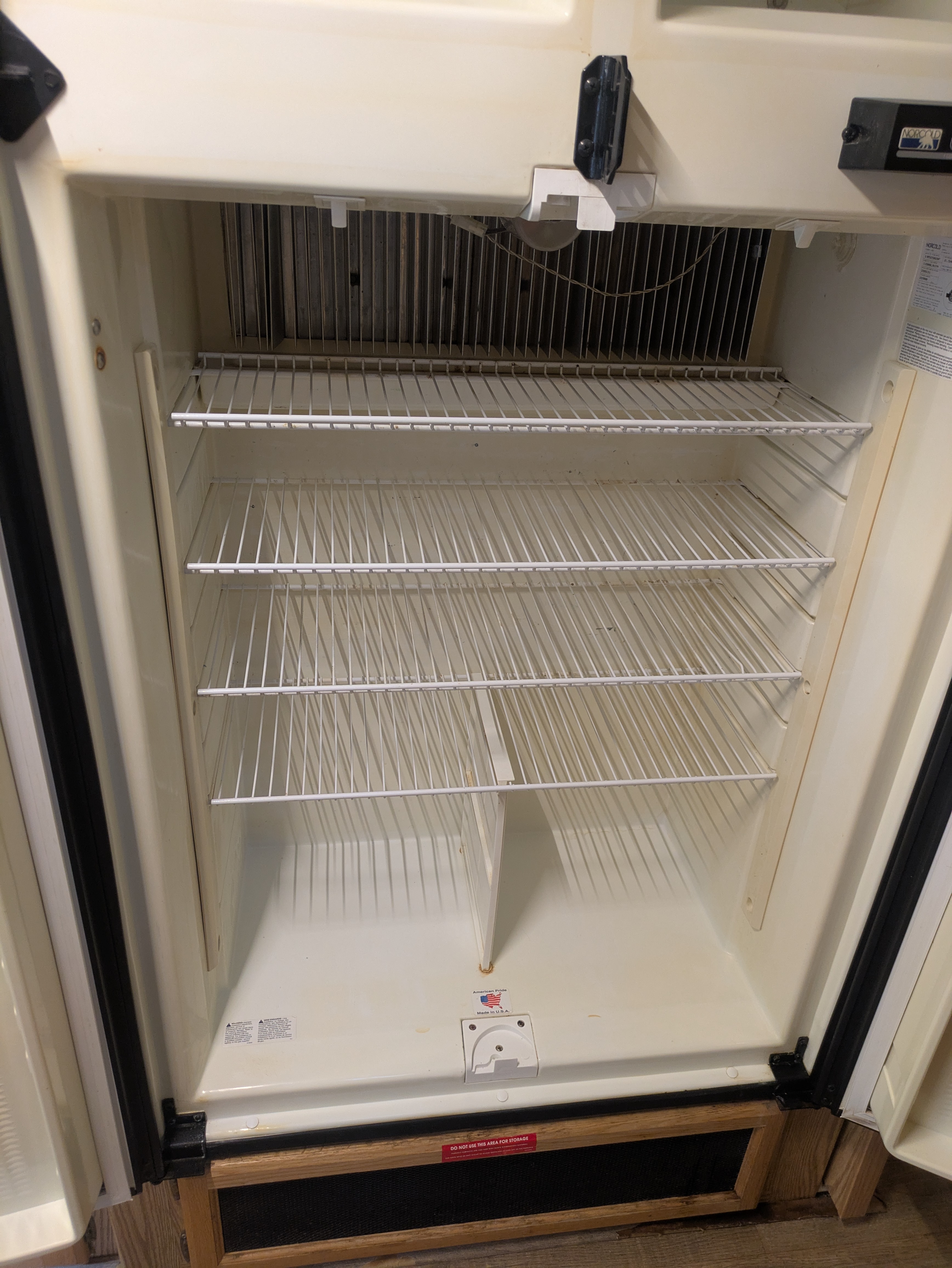 Refrigerator exterior view