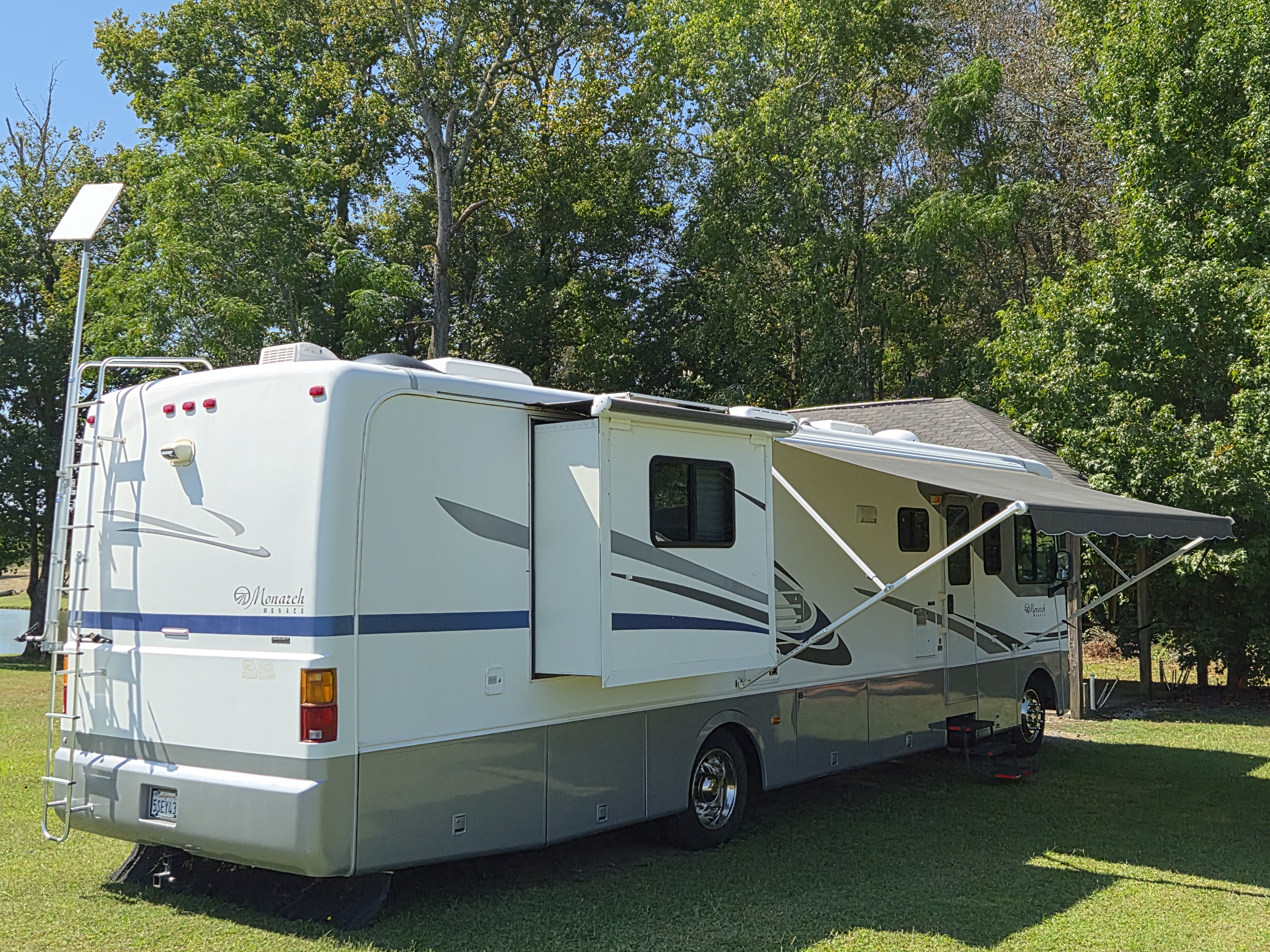 RV exterior angle view